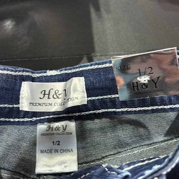 H&Y Premium embroidered/rhinestones back pockets,high rise,belt loop,stretch - Picture 4 of 8